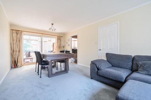 3 bedroom link detached house for sale, Carterton,  Oxfordshire,  OX18