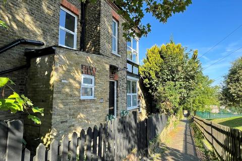 5 bedroom detached house for sale, Middle Road, Harrow on the Hill Village Conservation Area