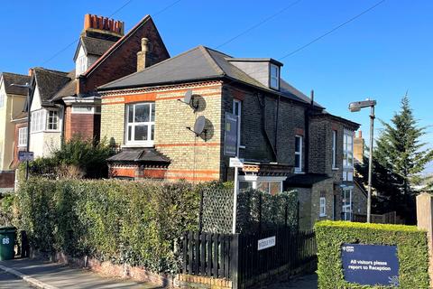 5 bedroom detached house for sale, Middle Road, Harrow on the Hill Village Conservation Area