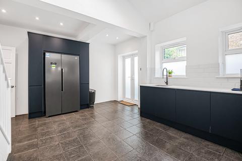 5 bedroom detached house for sale, Middle Road, Harrow on the Hill Village Conservation Area