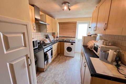 3 bedroom terraced house for sale, Devon Road, Luton