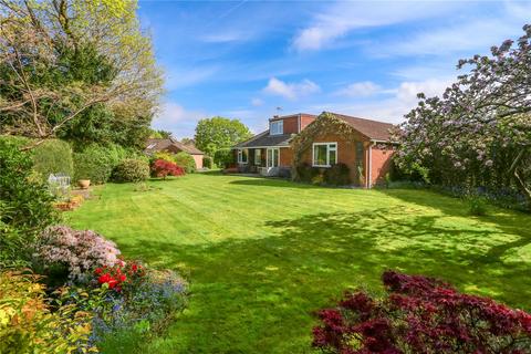 3 bedroom detached house for sale, Thorn Road, Farnham, Surrey, GU10