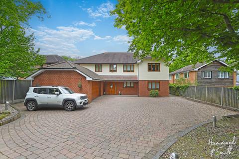 6 bedroom detached house for sale, Rye Hill Road, Harlow CM18