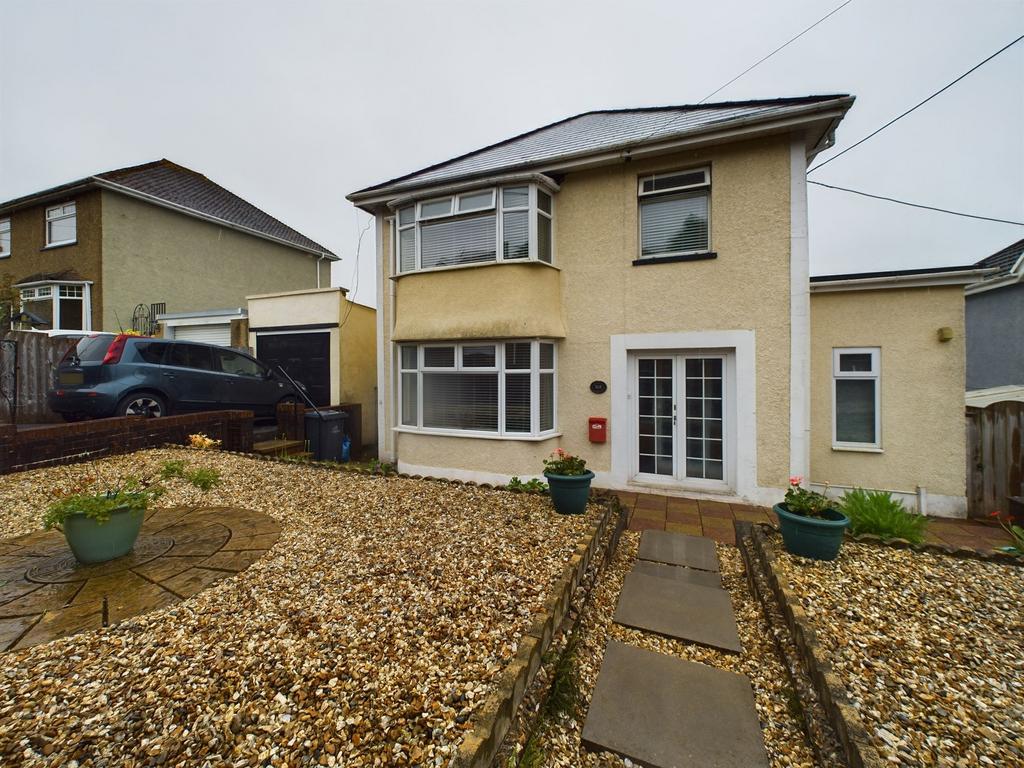 Bryngwyn Road, Beaufort, NP23 3 bed detached house for sale £280,000