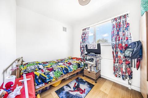 2 bedroom flat for sale, Moremead Road, Catford