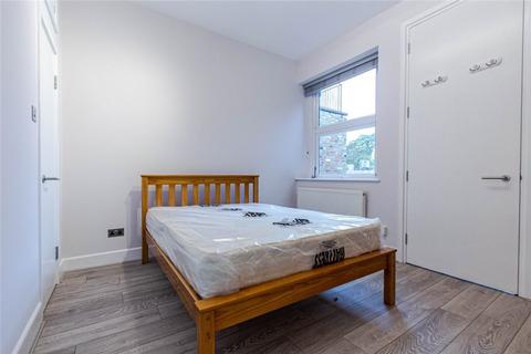 1 bedroom apartment to rent, High Street, London, W3