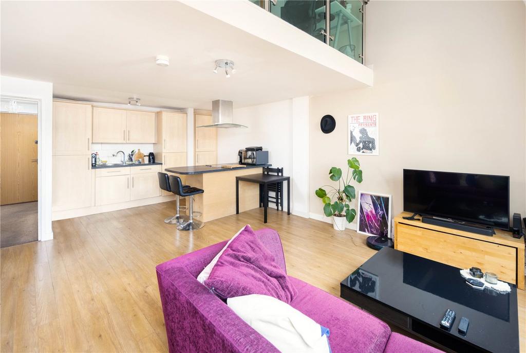 Living Room/Kitchen