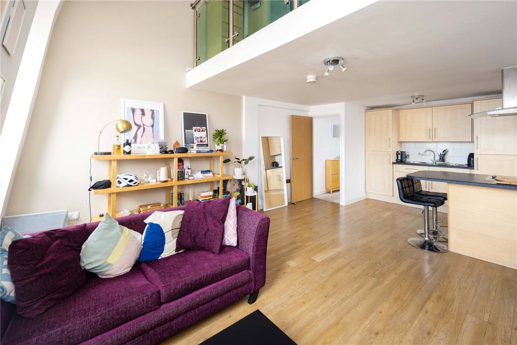 Living Room/Kitchen