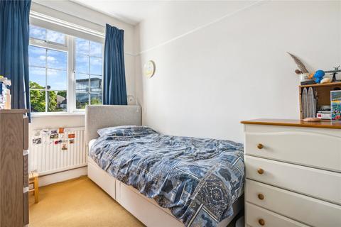 62 Ullswater Road, London, SW13 9PN