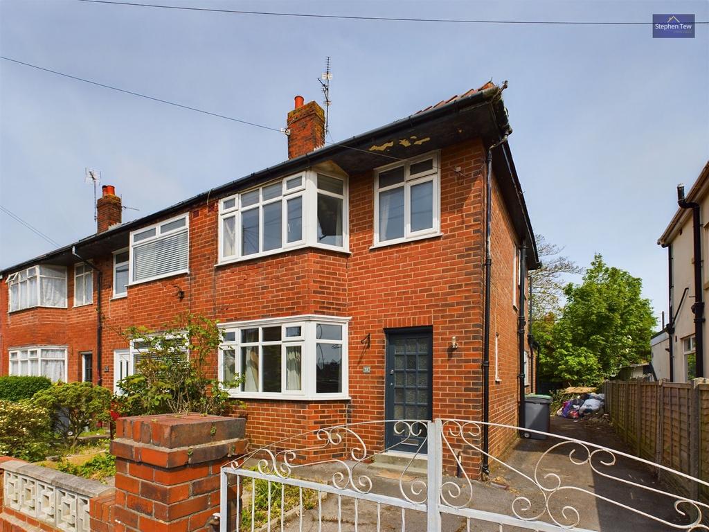 Burnside Avenue, Blackpool, FY4 3 bed end of terrace house for sale £