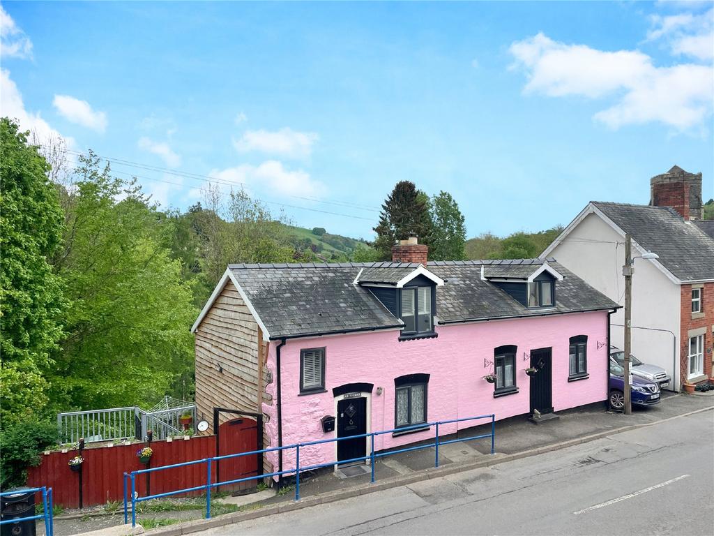 High Street, Llanfair Caereinion... 3 bed detached house for sale £