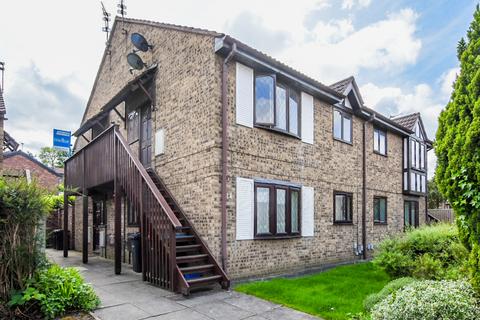 20 Cloverdale, Northwich, CW8 4UE