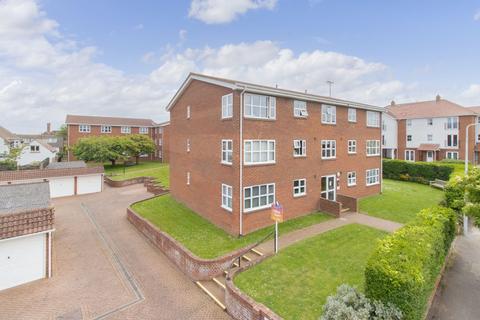 2 bedroom flat for sale, Cornwall Gardens, Cliftonville, CT9