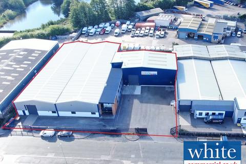 Industrial unit to rent, IHL House, Thorpe Close, Banbury, OX16 4SW