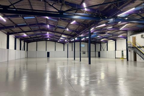 Industrial unit to rent, IHL House, Thorpe Close, Banbury, OX16 4SW