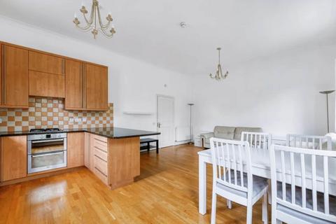3 bedroom flat to rent, Grange Road, London W5