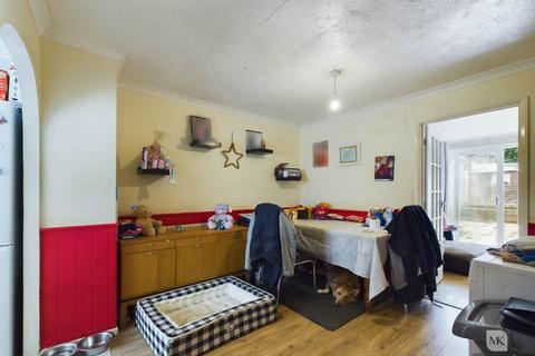 2 bedroom terraced house for sale, Sunningdale Way, Milton Keynes MK3