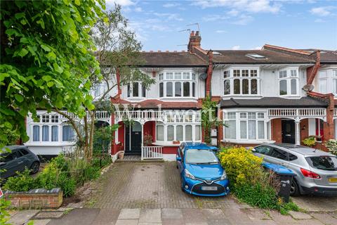 3 bedroom apartment for sale, Caversham Avenue, London, N13