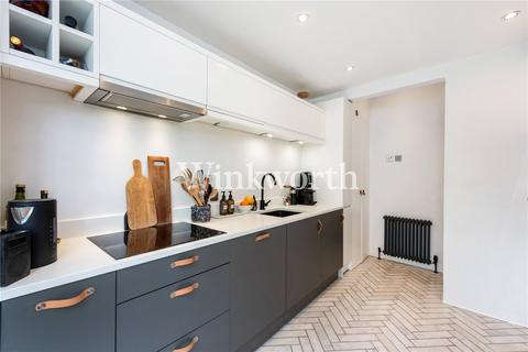 51 Caversham Avenue, London, N13 4LL