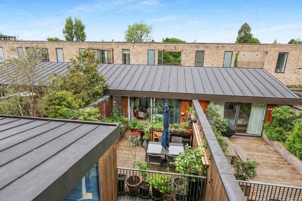 Aberdeen Avenue, Cambridge CB2 5 bed townhouse £1,600,000