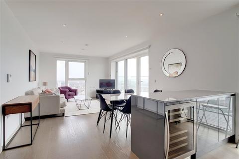 3 bedroom flat to rent, Glasshouse Gardens, London, E20