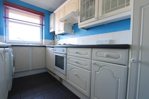 2 bedroom flat for sale, Canada Road, Walmer, CT14