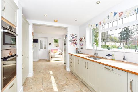 3 bedroom detached house for sale, Tuttons Hill, Gurnard, Isle of Wight