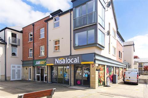 Retail property (high street) to rent, Brackley, Brackley NN13