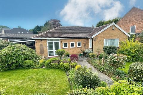 2 bedroom detached bungalow for sale, Daylesford Crescent, Cheadle, SK8 1LH