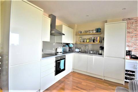 2 bedroom apartment for sale, Azalea Drive, Swanley, Kent