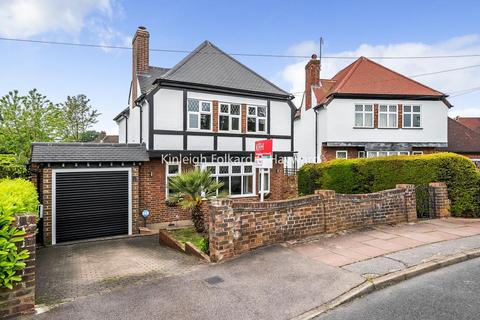 3 bedroom detached house for sale, Forest Way, Orpington