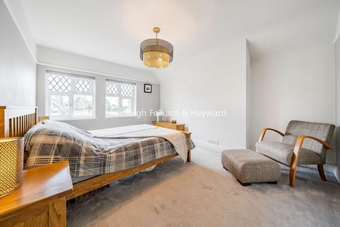 10 Forest Way, Orpington, BR5 2AQ