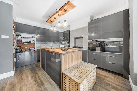 7 Fordmill Road, London, SE6 3JH