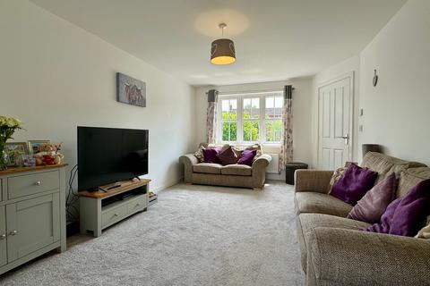 4 bedroom detached house for sale, Woodpecker Drive, Clehonger, Hereford, HR2