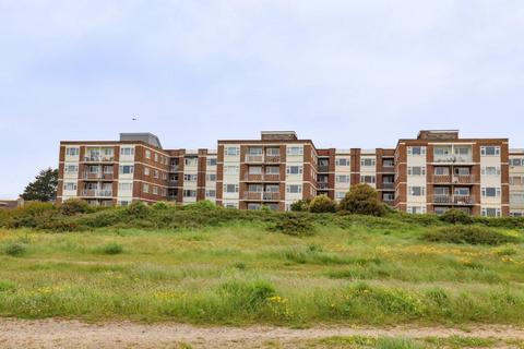 1 bedroom flat for sale, Seafront, Hayling Island