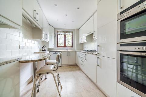 2 bedroom retirement property for sale, Regency House,  Finchley,  N3