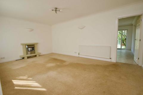 1 Goss Drive, Street, BA16 0RR
