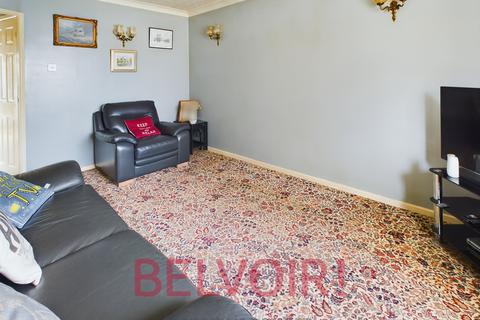 2 bedroom bungalow for sale, Freshwater Grove, Bucknall, Stoke-on-Trent, ST2