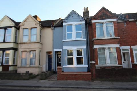 3 bedroom terraced house for sale, Rainham Road, Chatham, Kent, ME5