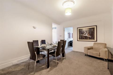 5 bedroom flat to rent, STRATHMORE COURT, PARK ROAD, London, NW8