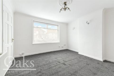 15 North Downs Road, New Addington, Croydon, CR0 0LE