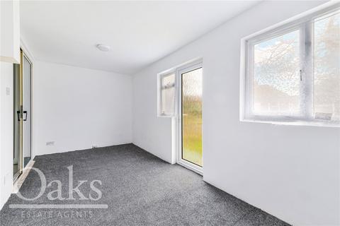 15 North Downs Road, New Addington, Croydon, CR0 0LE