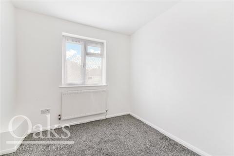 15 North Downs Road, New Addington, Croydon, CR0 0LE