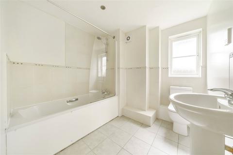 2 bedroom apartment for sale, Hallows Grove, Surrey TW16