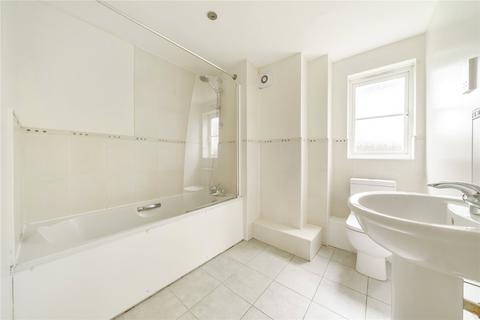 6 Hallows Grove, Sunbury-on-thames, TW16 7LP