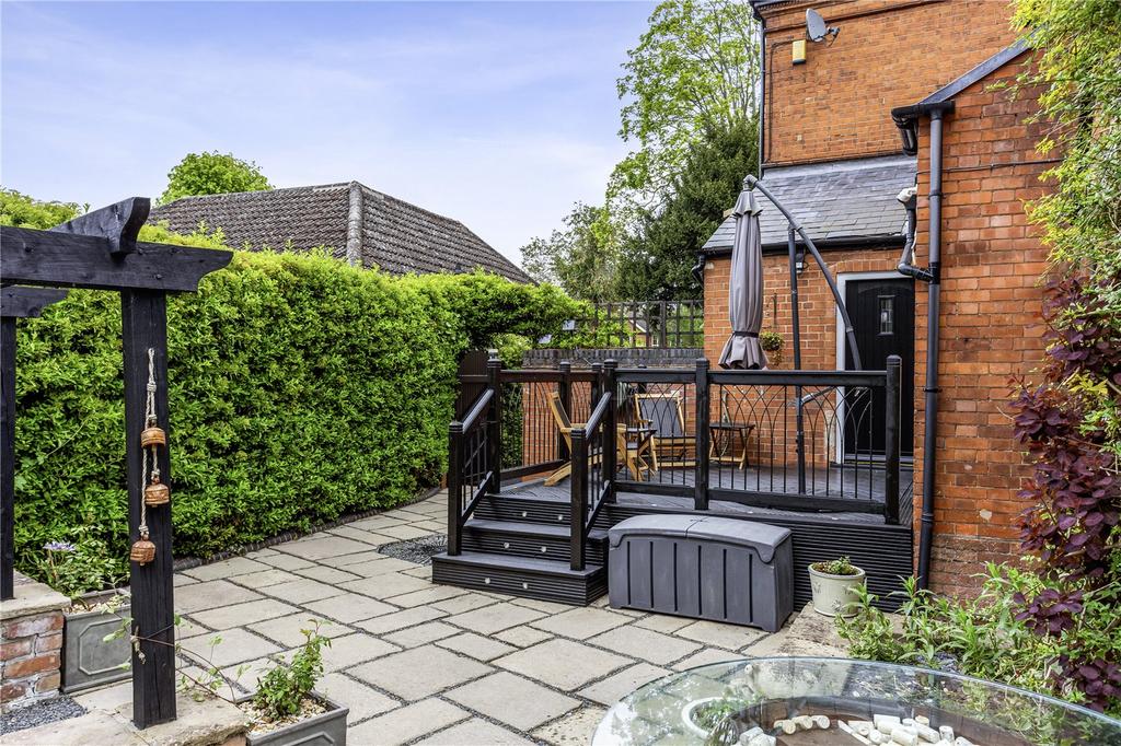 Decking / Patio