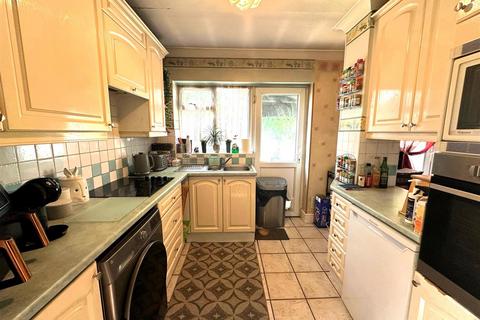44 Pates Manor Drive, Feltham, TW14 8JJ