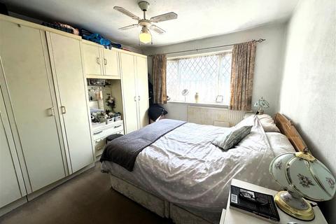 44 Pates Manor Drive, Feltham, TW14 8JJ