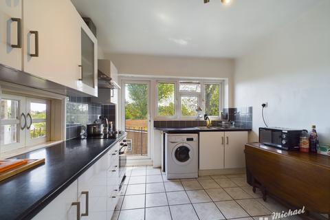 2 bedroom flat for sale, Russell Court, Old Stoke Road, Aylesbury