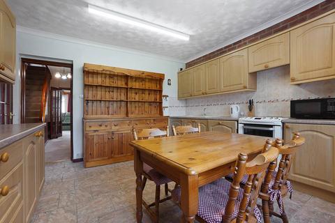 3 bedroom detached bungalow for sale, Maidstone Road, Chatham